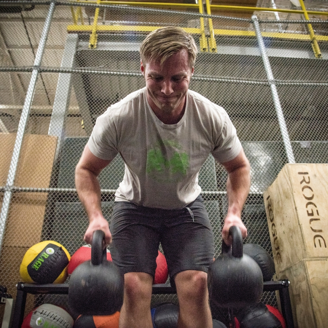 Exploring the Science Behind Muscle Building Peptides - Image 3